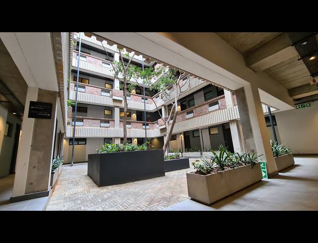 1 BEDROOM APARTMENT FOR SALE IN SANDOWN